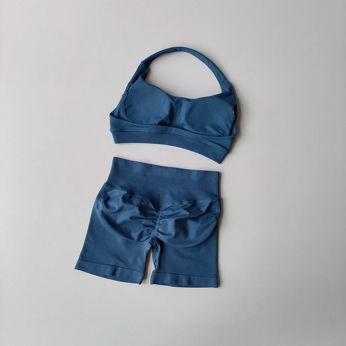 2-Piece Seamless Yoga Set for Women – Sports Bra & Shorts