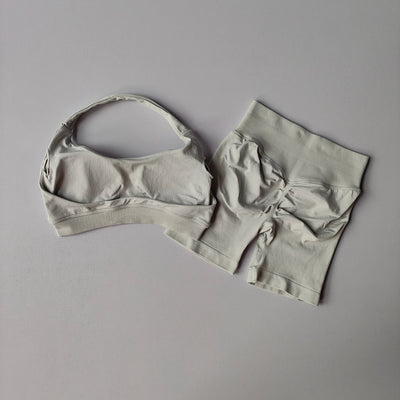 2-Piece Seamless Yoga Set for Women – Sports Bra & Shorts