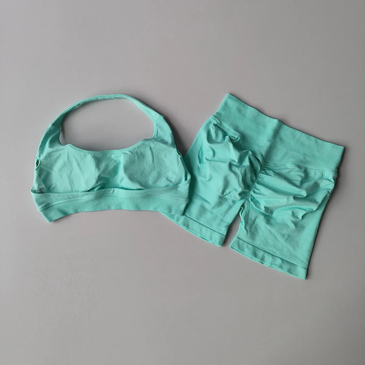 2-Piece Seamless Yoga Set for Women – Sports Bra & Shorts