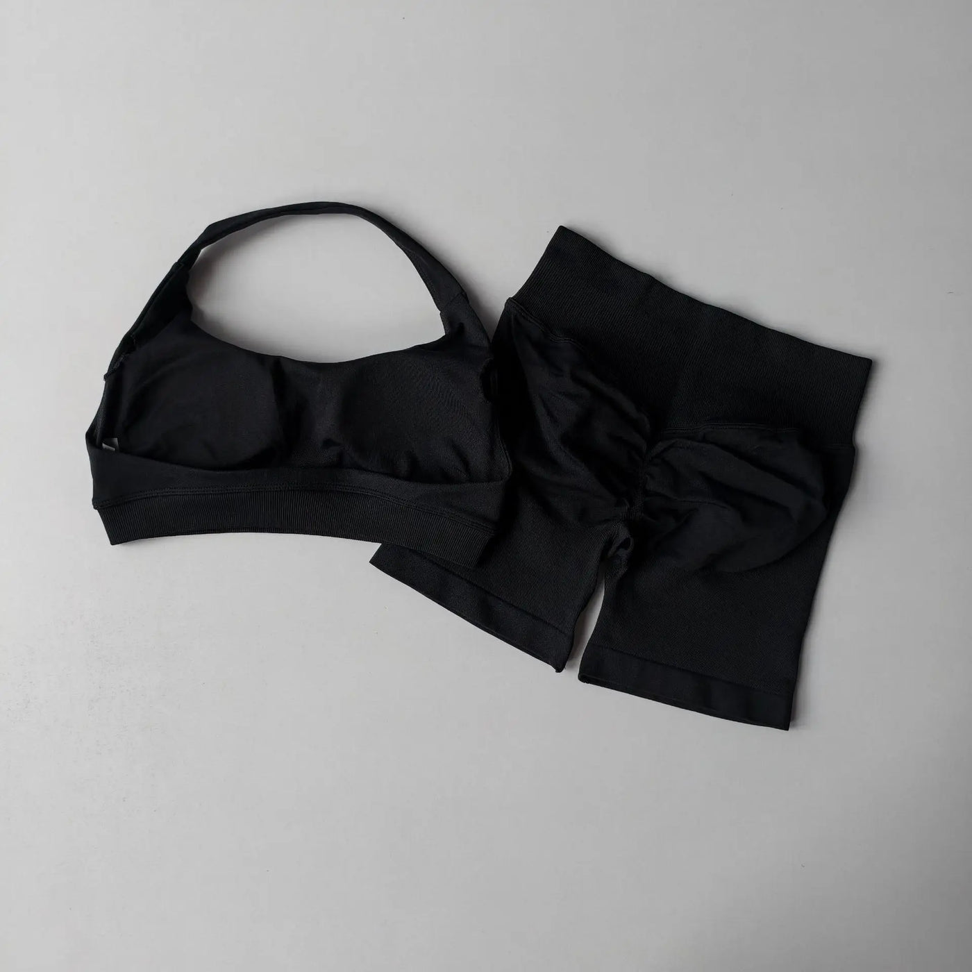 2-Piece Seamless Yoga Set for Women – Sports Bra & Shorts