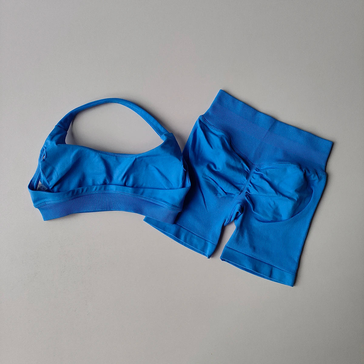 2-Piece Seamless Yoga Set for Women – Sports Bra & Shorts